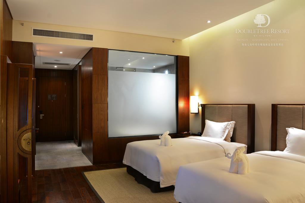 Doubletree Resort By Hilton Hotel Hainan - Qixianling Hot Spring Baoting Bagian luar foto