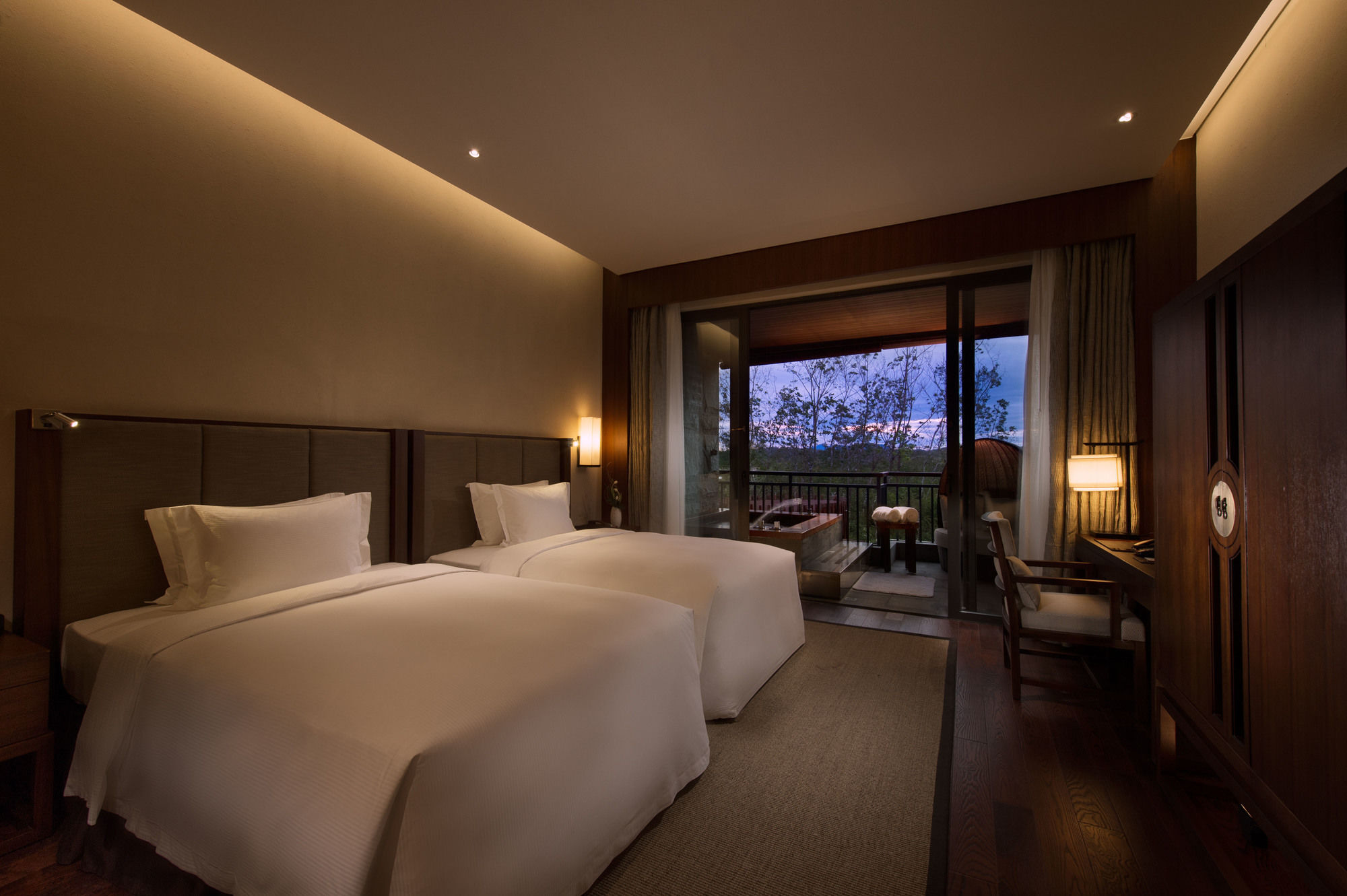 Doubletree Resort By Hilton Hotel Hainan - Qixianling Hot Spring Baoting Bagian luar foto